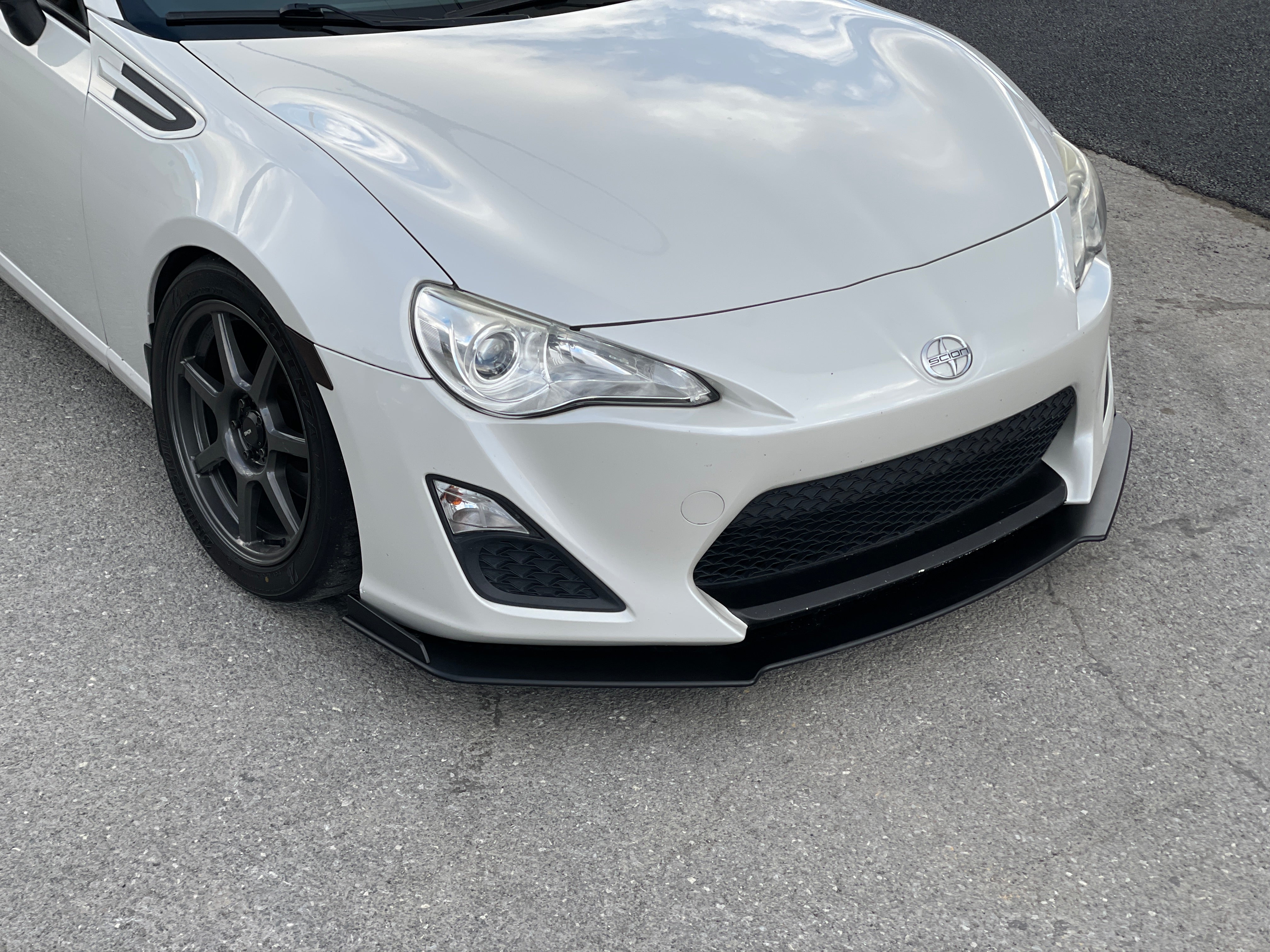 Front Splitter - SCION FRS 2012-2016 - Artwork Bodyshop Inc.