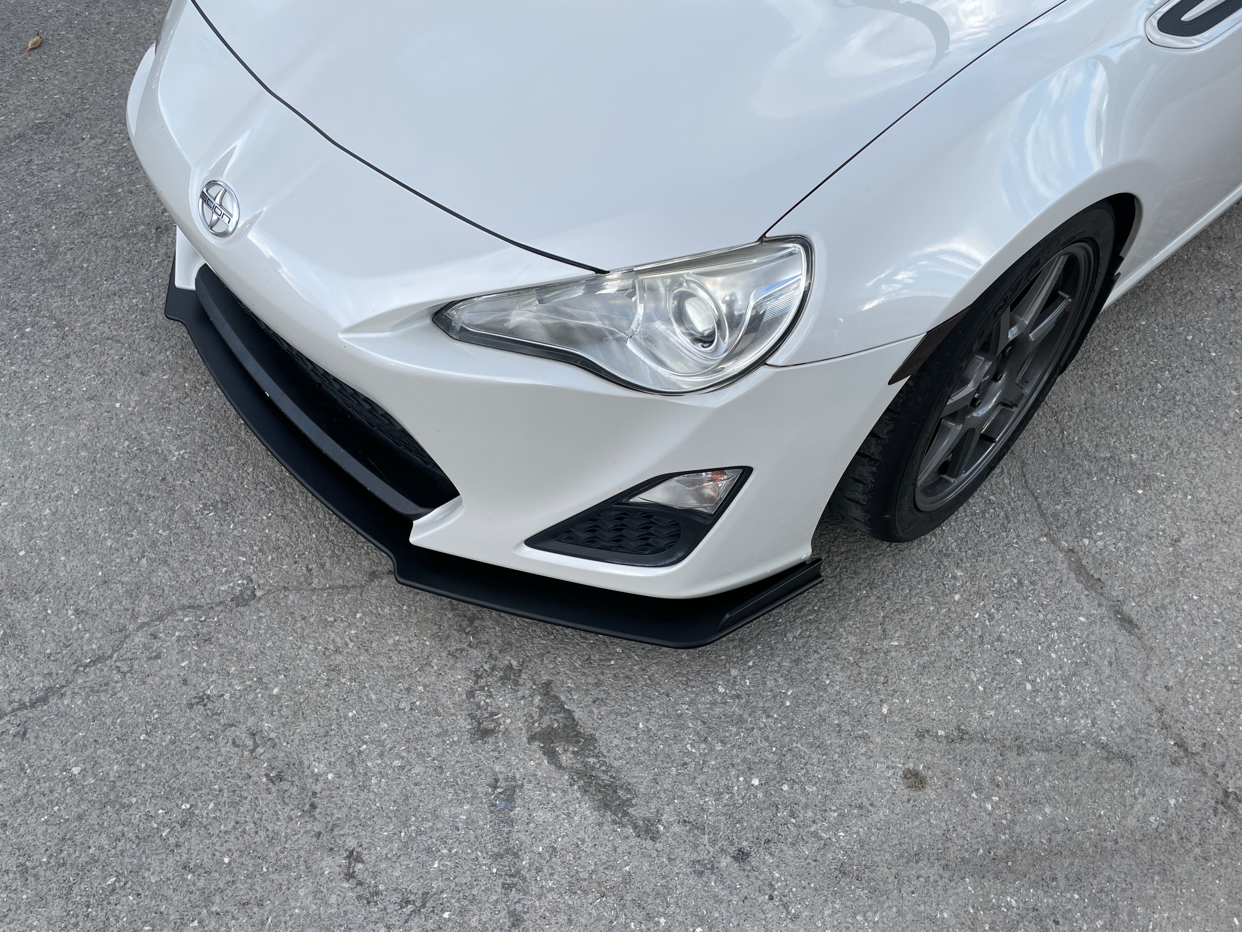 Front Splitter - SCION FRS 2012-2016 - Artwork Bodyshop Inc.