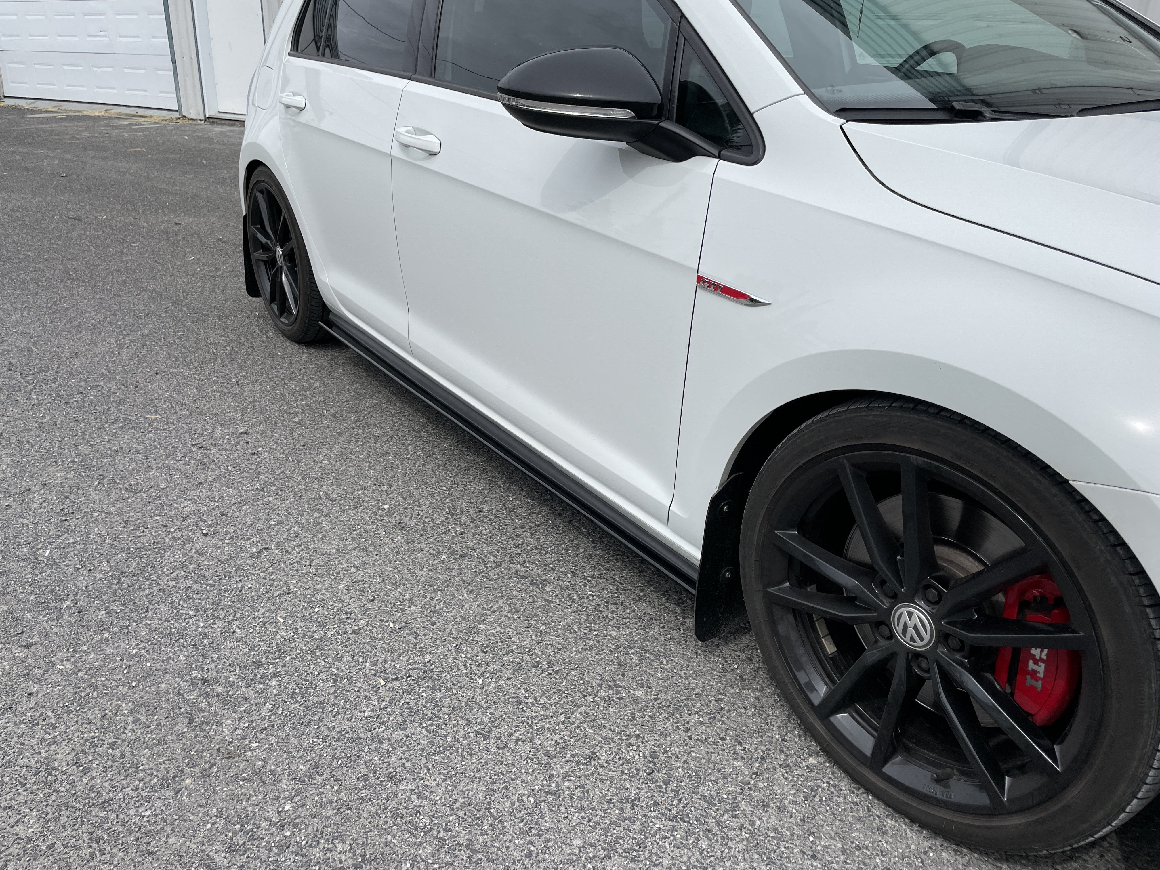 Side Splitters - Volkswagen Golf GTI MK7/MK7.5 - Artwork Bodyshop